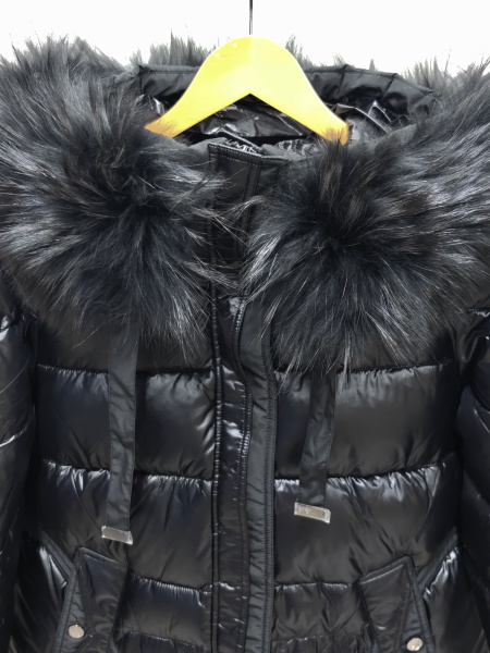 Пуховик женский с капюшоном (куртка) Franco Vello